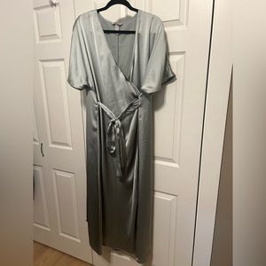 NWOT H&M Midaxi Length Wrap Dress
